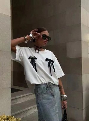 Белая женская футболка с бантиками | Футболки. Женские футболки