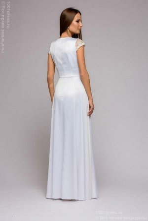 Платье белое длины макси с кружевным верхом и разрезом на юбке
