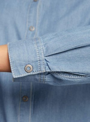 Рубашка джинсовая с декором на плечах