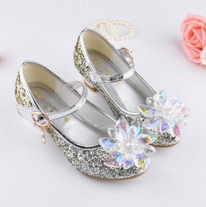 Туфли для девочки на на низком каблуке с цветком цвет: СЕРЕБРО