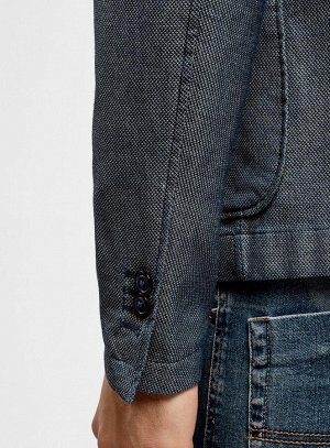 Пиджак из фактурной ткани с накладными карманами