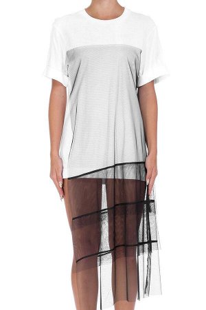 Футболка Женская футболка-оверсайз с пришивной сеткой. Мягкая трикотажная ткань-хлопок. Рост модели 165 см, вес 47 кг. На модели надет размер 44 (S) 