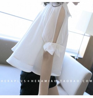 Блуза нейлоновая белая