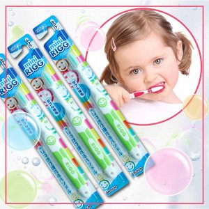 Зубная щетка (для детей от 3-х лет. С комбинированным ворсом и прорезиненной ручкой)