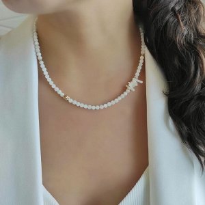 Сет из перламутра и белого коралла в позолоченой фурнитуре