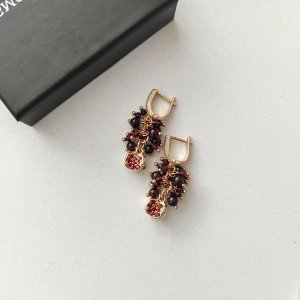 Серьги гранаты