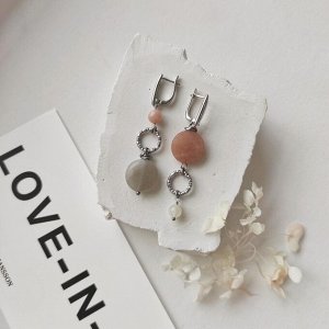 Серьги с солнечным камнем удлиненные
