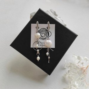 Серьги асимметрия с барочным жемчугом в белом металле