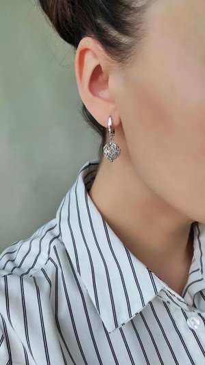 Серьги шарики асимметрия с горным хрусталём