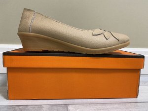 Туфли женские кожаные бежевые
