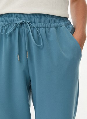 Брюки легкие из струящейся ткани