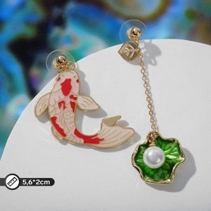 Серьги с эмалью «Ночь» рыбка с ракушкой, цвет красно-зелёный в золоте