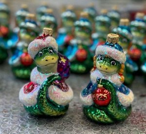 Обменяю змею ариель на баба Ягу ариель, тигра иллюзиониста или генерала, или других персонажей
