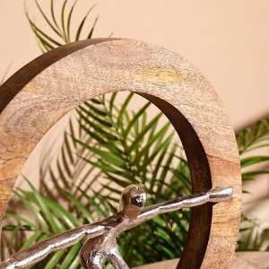 Сувенир интерьерный в деревянном кольце «Момент», 25x8x28 см