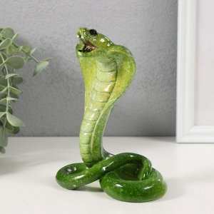 Фигурка полистоун лак «Шипящая кобра», 11.8x6.5x15 см
