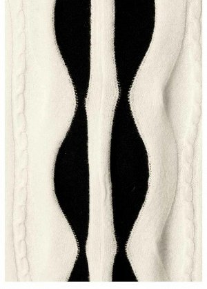 1к Пуловер, белый  Guido Maria Kretschmer Стильная основа с привлекательными косами и контрастными элементами спереди. Широкая форма с круглым вырезом горловины, модными рукавами 3/4 под летучую мышь 