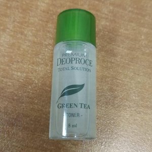 Тоник с экстрактом зеленого чая DEOPROCE Premium Green Tea Total Solution Toner, 8ml