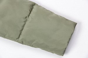 Пальто Женское легкое пальто на синтепухе является настоящим must have зимнего сезона. Удобное пальто прямого силуэта, свободного обьема, линия плеча слегка спущенная. Центральная застежка на кнопки в