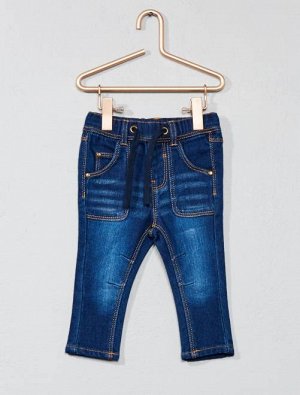 Узкие эластичные джинсы