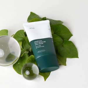 Успокаивающий солнцезащитный крем с хауттюйнией Heartleaf Silky Moisture Sun Cream SPF50+, 50мл