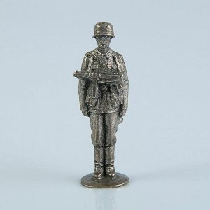 Оловянный солдатик "Немецкий пехотинец"