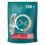 Сухой корм для кошек Purina ONE® для стерилизованных кошек и кастрированных котов, с высоким содержанием лосося, 200 г