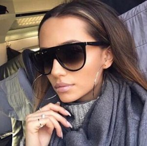 Очки солнцезащитные черные