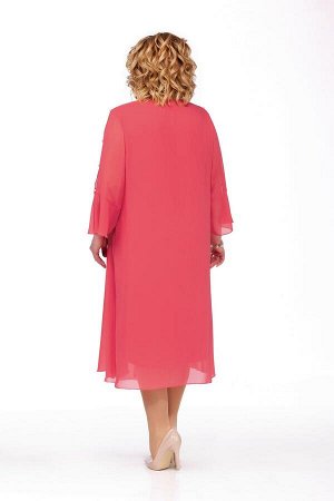 Платье Платье Pretty 851 розовый коралл 
Рост: 164 см.

Платье &laquo;двухслойное&raquo; из нижнего трикотажного и верхнего из шифона ткани. Нижнее платье полуприлегающего силуэта с нагрудными вытачк