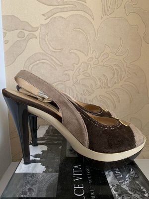 Босоножки DOLCE VITA натур кожа. Турция