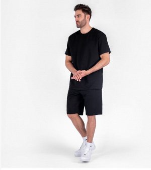Шорты Черный
Состав: 70% Cotton 30% Polyester
Мужские шорты с притачным поясом, гульфиком и карманами.
Материал:
Футер LUX -  износостойкий, идентичен по своим свойствам с тканью Футер. Наличие в сост