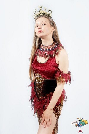 Костюм кудесницы вуду р-р S (изящное платье с леопардовой юбкой, корсет, манжеты, тиара и украшение на шею из костей)