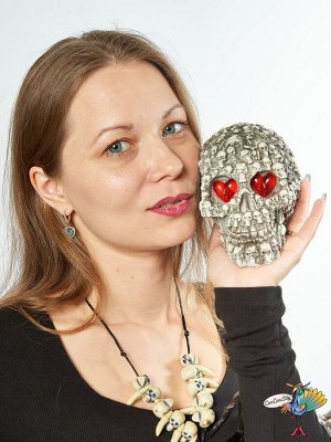 череп Светящийся глаз черепа, эпоксидная смола, 14х12х7 см