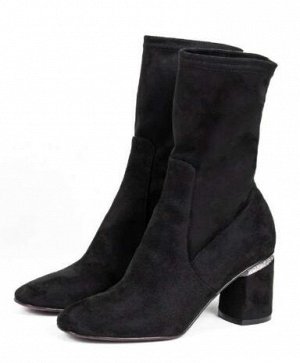 Gio*rgi*o Fab*iani Очень красивые ботильончики-полусапожки. 35-35,5р