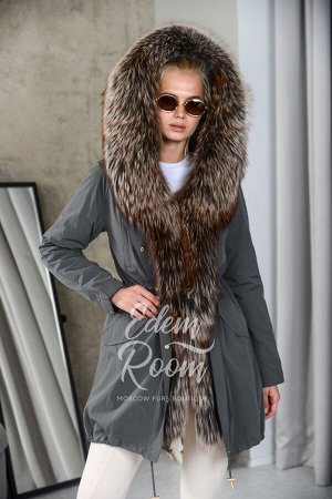 Зимняя парка с мехом лисы