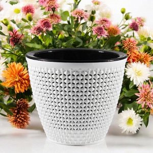 Горшок для цветов "Ротанг" 1,6 л., цвет белый/черный, с вкладкой