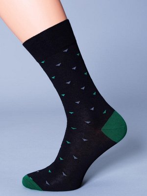 Носки Премиальные мужские носки из мерсеризованного хлопка с разноцветным рисунком "треугольники". Пятка и мысок модели усилены, анатомическая резинка не сползает и не передавливает ногу.

Состав:
Хло