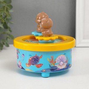 Сувенир музыкальный механический магнитный «Суслики», 12.2x12.2x11.5 см