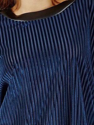 Блузка Состав: 95% Polyester, 5% Elastan Цвет: dark blue Производитель: Italy Длина: 63