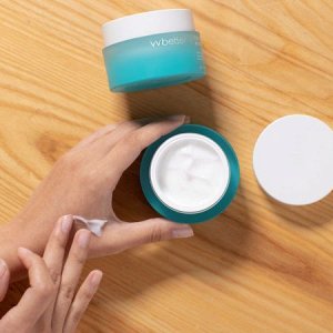 VVbetter  Лифтинг-крем с пептидами и ниацинамидом VVbetter TECA Lifting Moisture Cream
