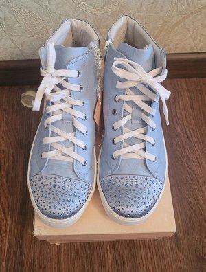 Ботинки Miss Blumarine кожаные, р.40