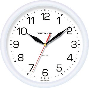Часы настенные TROYKA 21210213. Диаметр 24.5 см. Производство Беларусь