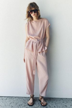 Топ Цвет как на первом фото АСИММЕТРИЧНЫЙ ТОП ЛЬНЯ КОЛЛЕКЦИЯ ZW (ASYMMETRISCHES TOP AUS LEINENMISCHGEWEBE ZW COLLECTION) ZARA ЖЕНСКАЯ КОЛЛЕКЦИЯ Асимметричный топ из смесовой льняной ткани. Одна сторон
