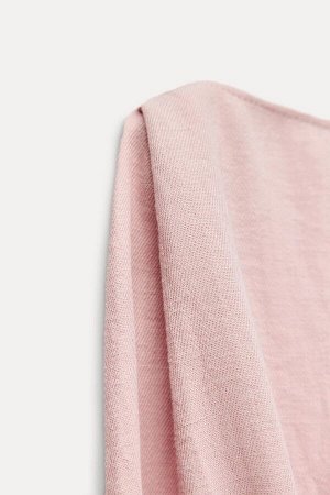 Топ Цвет как на первом фото АСИММЕТРИЧНЫЙ ТОП ЛЬНЯ КОЛЛЕКЦИЯ ZW (ASYMMETRISCHES TOP AUS LEINENMISCHGEWEBE ZW COLLECTION) ZARA ЖЕНСКАЯ КОЛЛЕКЦИЯ Асимметричный топ из смесовой льняной ткани. Одна сторон