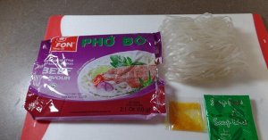 Лапша рисовая Вифон PHO BO со вкусом говядины, 65 г