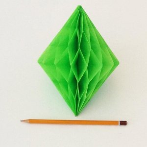 Ромб подвеска бумажная соты 18 х 7см зеленый