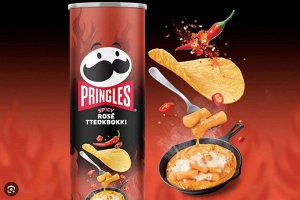 Pringles Rose Tteokbokki 100g - Принглс острые токпокки в сырном соусе