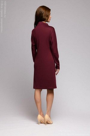 Платье-свитер бордовое длины мини с вышивкой и длинными рукавами