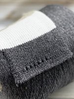 Пряжа для вязания 86 гр., Specchio (шнурок) 80% вискоза  20%метал. нить 450 м/100г Серый/серебро
