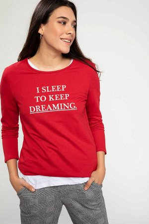 Батник красный "я сплю, чтобы продолжать мечтать"