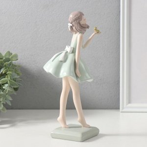 Фигурка полистоун «Влюблённая в принца-лягушку девушка», 11x10x24 см